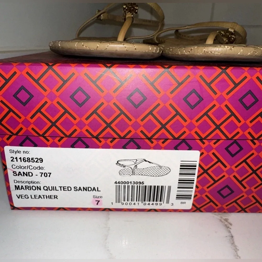 Tory Burch Marion Quilted Leather T-Strap Sandal Size 7 Color Sand W Box & Bag - Picture 13 of 16